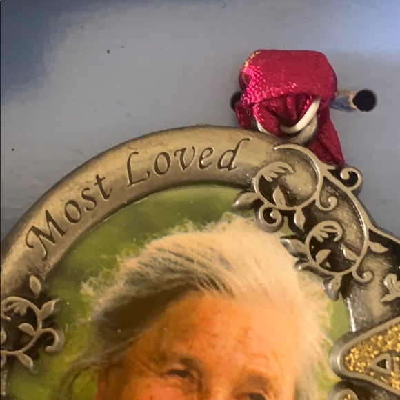 👙Grandma Christmas Ornament - Picture 4 of 5